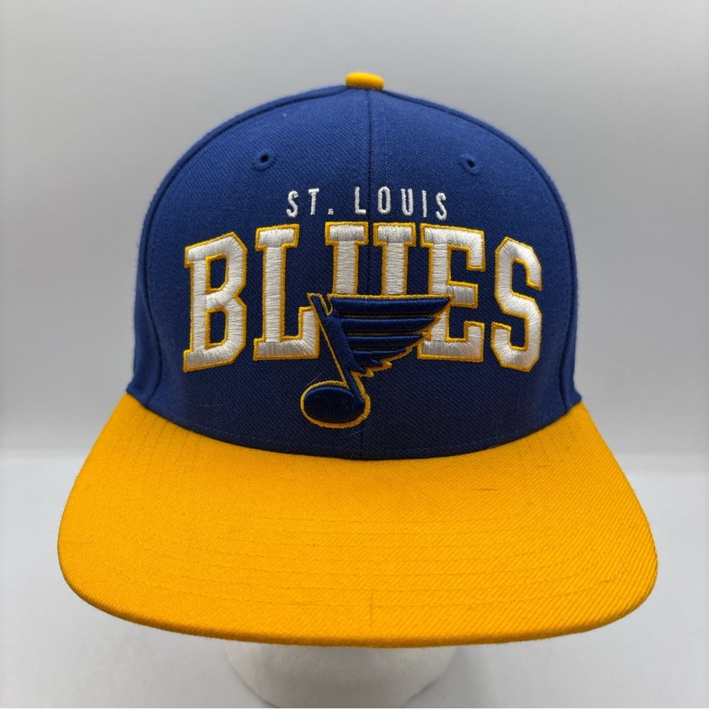 St‎ Louis Blues NHL 47 Brand Vintage Hockey Logo Flatbrim Adjustable Blue Hat